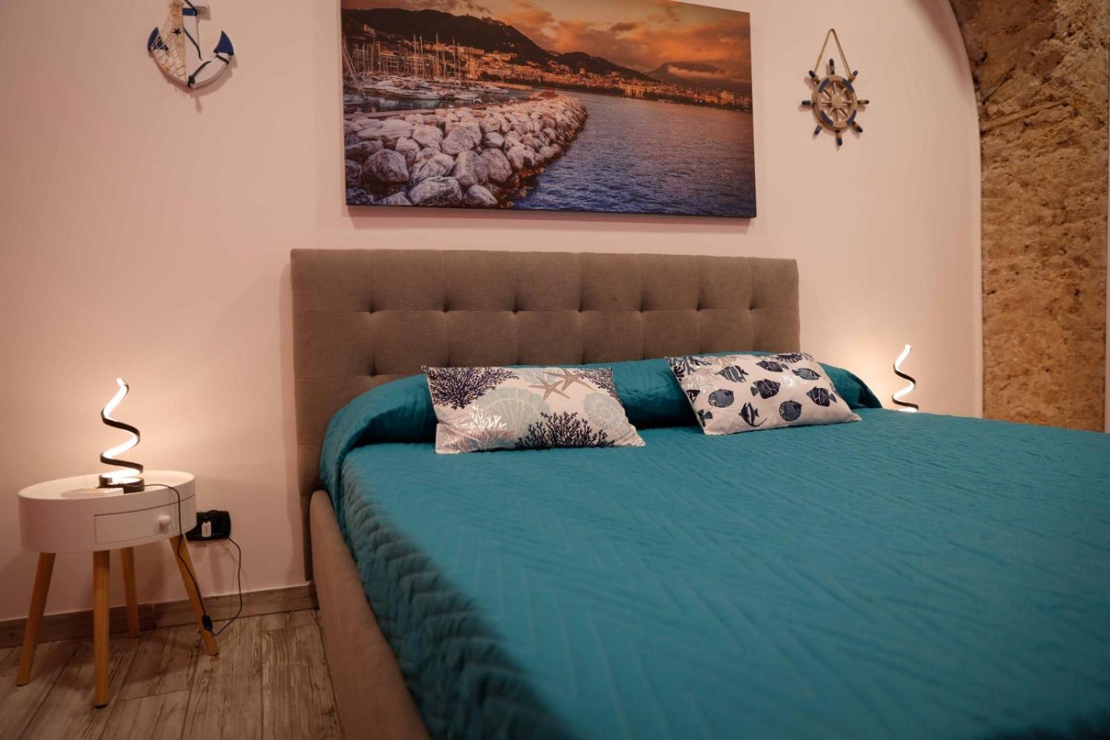 Stay In The Heart Of Salerno - Near The Duomo "La Finestra Sul Borgo" Екстериор снимка