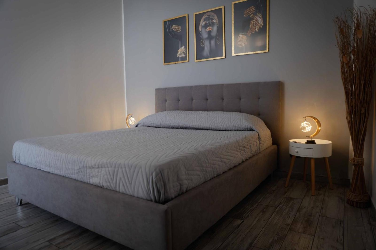 Stay In The Heart Of Salerno - Near The Duomo "La Finestra Sul Borgo" Екстериор снимка